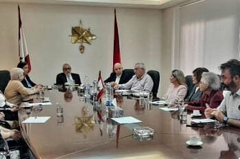 «Շաղզոյեան» Կեդրոնին Մէջ. Քննարկում` Յառաջիկայ Փուլին Լիբանանահայութեան Դիմագրաւելիք Ընկերային Հաւանական Դժուարութիւններուն
