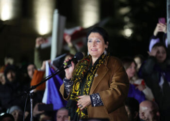 Զուրապիշվիլի Կը Պնդէ Վրաստանի Մէջ  Նոր Ընտրութիւններ Կատարելու Անհրաժեշտութիւնը