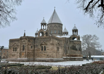 «1921 Թ.ին Գէորգ Ե. Կաթողիկոսի Կողմից Ապրիլ 24-ը Սահմանուել Է Հայոց Եղեռնի Զոհերի Յիշատակի Օր». Մայր Աթոռ