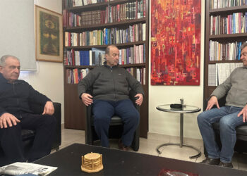 Յունահայ Համայնքի Ներկայացուցիչները՝ «Ազդակ»-ի  Խմբագրատան Մէջ