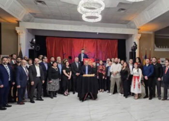 Գաղութէ Գաղութ