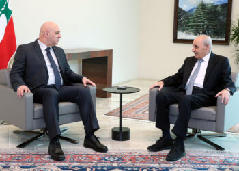 Պաապտայի Պալատին Մէջ Աուն-Պըրրի Հանդիպում