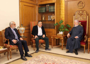 ՀՅԴ Բիւրոյի Պատուիրակութիւնը Լիբանանի Մէջ  Այցելեց Հայ Հոգեւոր Պետերուն