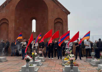 Հայրենի Կեանք