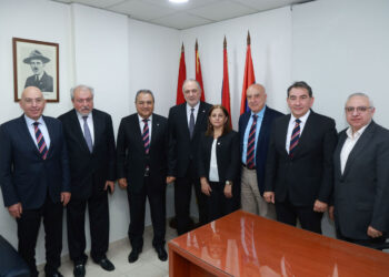 Համահայկական Խաղերու Համաշխարհային Կոմիտէի Պատուիրակութեան Այցելութիւնը ՀՄԸՄ-ի Կեդրոնական Վարչութեան Կեդրոն