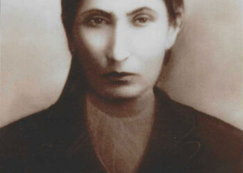 Խնամակալ Եւ Աղօթող Մեծ Մայրս
