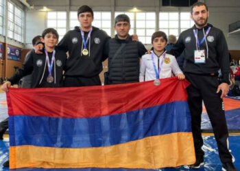 Ըմբշամարտ.  Հայ Դպրոցականներ 3 Մետալ Շահեցան