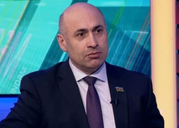 Մոսկուայի Օդակայանին Մէջ Ազրպէյճանցի  Պատգամաւոր Մը Բերման Ենթարկուած Է.  Անոր Ռուսիա Մուտքը Արգիլուած Է