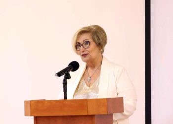 «Աւանդութեանց Լուսամուտը» Գիրքի Շնորհահանդէս