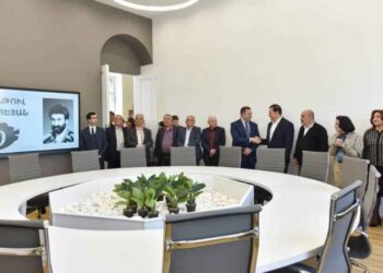 Հայրենի Կեանք