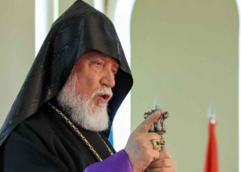 «Հայաստանի Մէջ Ստեղծուած Բարդ Իրավիճակի Հանգուցալուծման Առաջին Քայլը Հրապարակային Մեղադրանքներու Ու Արտայայտութիւններու Կասեցումն Է» «Պէտք Է Յարգել Մեր Սրբավայրերը՝ Երկիւղած Մօտեցումով» ՆՍՕՏՏ Արամ Ա. Կաթողիկոս