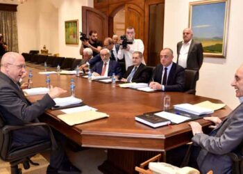 Պըրրի Նախագահեց Խորհրդարանի Դիւանի Ժողովին