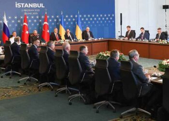 Պոլսոյ Մէջ Ռուս-Ուքրանական Բանակցութիւններ