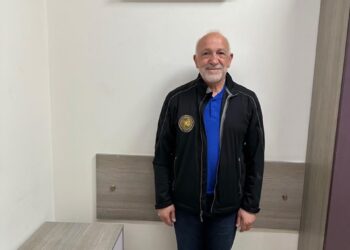«Գրիգոր Եւ Զուարթ Աբգարեան Ծանուցումներու Գրասենեակ»՝ «Ազդակ»-ի Խմբագրատան Մէջ