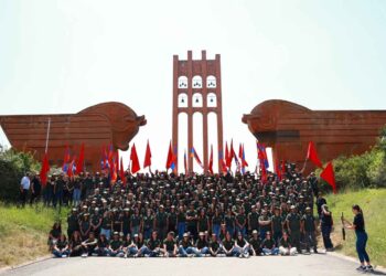 «Գանձասար»-ի Խմբագրական.  Հայ Երիտասարդները Համախմբող Համահայկական Բանակումներ Եւ Հաւաքներ