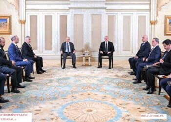 Ակնարկ.   Նահանջի Նոր Ազդանշան Մը Ապու Տապիի Մէջ