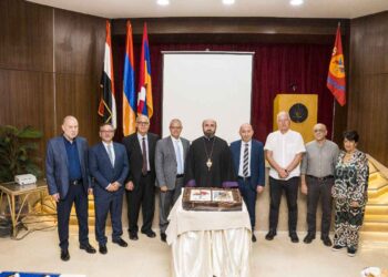 Գաղութէ Գաղութ