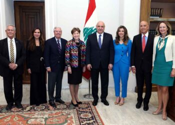 Պարրաք Լիբանան Վերադարձաւ Ամերիկեան  Մեծ Պատուիրակութեան Մը Ընկերակցութեամբ