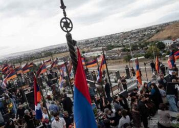 Հայրենի Կեանք