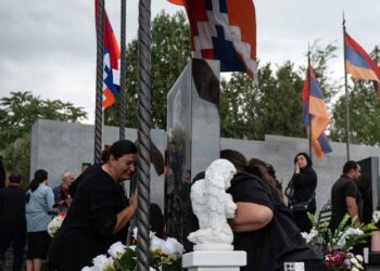 Ինչպէ՞ս Կարելի Է Հանգիստ Ունենալ, Երբ Շուրջբոլորդ Տեղահանուած, Ամէն Ինչ Կորցրած Ազգիդ Մասնիկներն Են