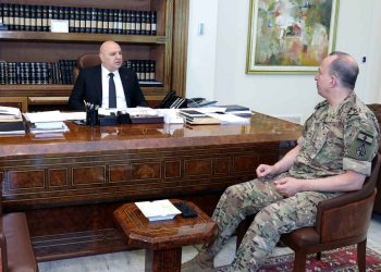 Նախագահ Աուն Բանակի Հրամանատարէն  Պահանջեց Դէմ Դնել Իսրայէլեան Որեւէ Ներթափանցման