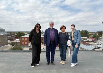 Հայրենի Կեանք