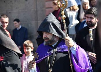 Արագածոտնի Թեմի Առաջնորդը Կալանաւորուեցաւ