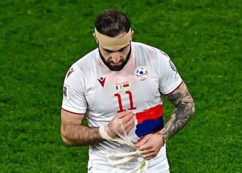 Բարսեղեան Երեք Մրցումով Կախակայուեցաւ