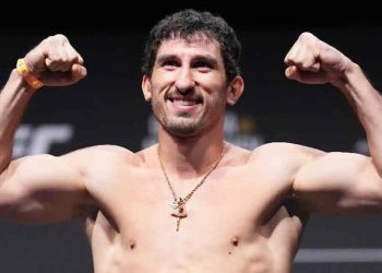 «Էմ. Էմ. Էյ.»  Արմէն «Սուփըրմեն» Պետրոսեան Միջին Կշիռի Տիտղոսի Համար Պիտի Մրցի