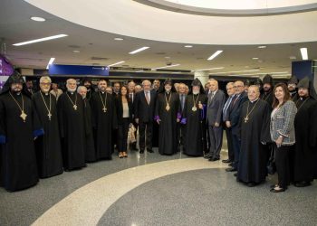 Արամ Ա. Կաթողիկոս Հովուապետական Բեղուն Այցելութիւն Տուաւ Լոս Անճելըս