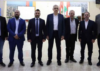 ՀՅԴ Լիբանանի Կեդրոնական Կոմիտէի  Պատուիրակութիւնը Այցելեց Սահակեան-Լ.  Մկրտիչեան Քոլեճ