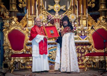 Սրբազան Քահանայապետը Այցելեց  Պոլսոյ Ս. Աստուածածին Մայր Տաճար