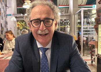 Խաւարէն Դէպի Լոյս