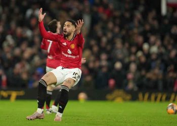 «Էֆ. Էյ. Քափ»  Եունայթըտ Առանց Մարզիչի Դուրս Մնաց