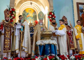 Անթիլիասի Մայրավանքին Մէջ Հայրապետական  Պատարագով Նշուեցաւ Յիսուս Քրիստոսի  Ծննդեան Ու Աստուածայայտնութեան Տօնը