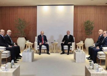 Ապու Տապիի Մէջ Ալիեւ-Փաշինեան Հանդիպում