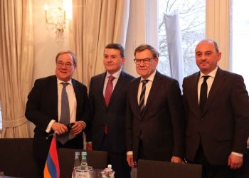 Գերմանիոյ Մէջ Հայաստանի Եւ Ազրպէյճանի Դեսպանները Քննարկած Են Հարաւային Կովկասի Մէջ Տիրող Կացութիւնը