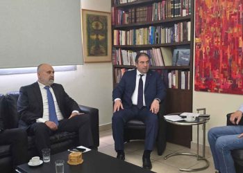 ՀՄԸՄ-ի Լիբանանի Շրջանային Վարչութեան Ներկայացուցիչները Այցելեցին «Ազդակ»