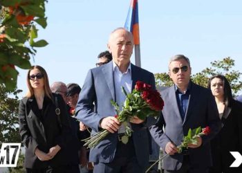 Յաղթանակի Տօնին Առիթով` «Հայաստան» Խմբակցութիւնը Եւ Արցախի Ղեկավարութիւնը Այցելեցին Եռաբլուր