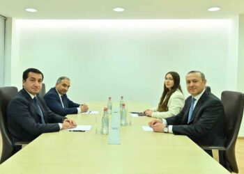 Դիլիջանի Մէջ Հանդիպած Են Արմէն Գրիգորեանը Եւ Հիքմեթ Հաճիեւը