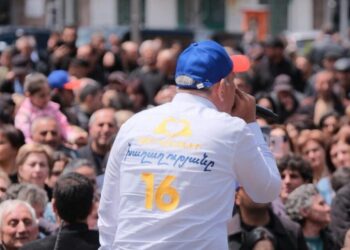 Փաշինեան Ամէն Գնով Երկարաձգեց Իր Իշխանութիւնը Յաւելեալ Հինգ Տարիով