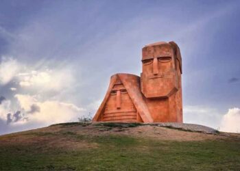 Հայրենի Կեանք