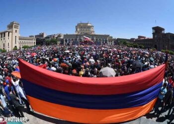 Մեր Ընթերցողները Կը Գրեն.   Ժողովուրդին Կոչը` Պետականութիւնը  Ամէն Իշխանութենէ Վեր