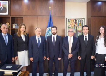 Կոստանեան-Շուքէյր Հանդիպում