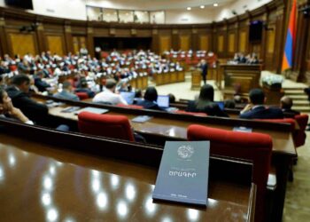 Փաշինեան. «Նոր Սահմանադրութեան Մէջ  Անկախութեան Հռչակագիրին Յղում Պէտք Չէ Ըլլայ»