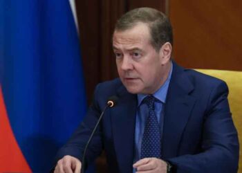 Մետվետեւ. «Արեւմուտքը Հայաստանէն Երես Պիտի Դարձնէ, Անմիջապէս Որ Անիկա Դադրի Անոնց Համար Իբրեւ Ռուսիոյ Դէմ Գործիք Հետաքրքրութիւն Ներկայացնել»