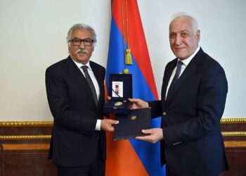 Հայրենի Կեանք