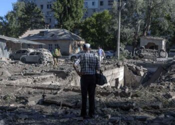 Փեսքով. «Բրիտանիան Կը Խոչընդոտէ  Ուքրանիոյ Խաղաղութեան Հաստատման»