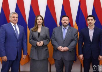 «Հայաստան» Խմբակցութեան Պատգամաւորները  Միացեալ Նահանգներու Հաւատարմատարին Հետ  Քննարկեցին «Թրամփի Ուղի» Նախագիծը
