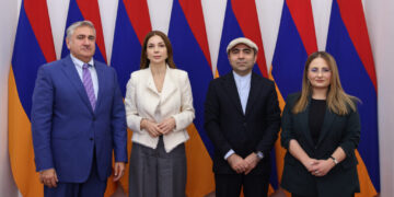 «Հայաստան» Խմբակցութեան Պատգամաւորները  Հանդիպում Ունեցան Հայաստանի Մէջ Իրանի  Դեսպանին Եւ Եւրոպական Միութեան  Պատուիրակութեան Ղեկավարին Հետ